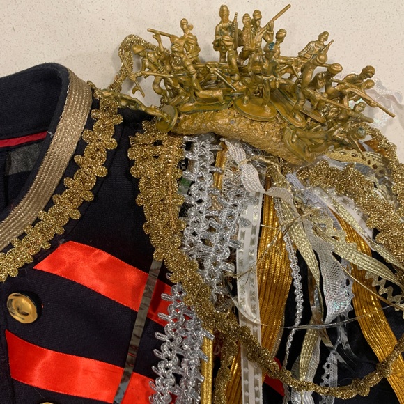 DIY Cruella Outfit inspired by the movie ( worn once) wig and skirt included ! - Picture 6 of 9